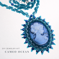  DIY-Set 386. Schmuckset „Cameo ocean“ – Anhänger mit Cabochon und blauer Perlenfassung