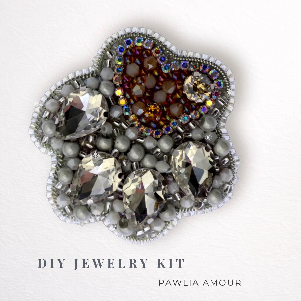 DIY-Set 937. Schmuckset „Pawlia Amour“ – Pfoten-Brosche für Tierliebhaber
